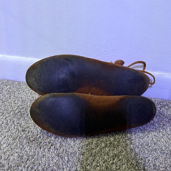Minnetonka Soft-Sole Boots - Picture 3 of 7